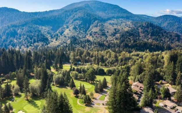 Whispering Woods Resort Welches Exterior foto