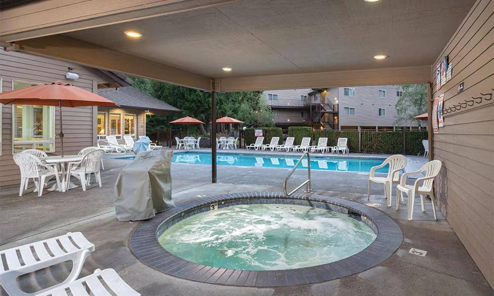 Whispering Woods Resort Welches Exterior foto